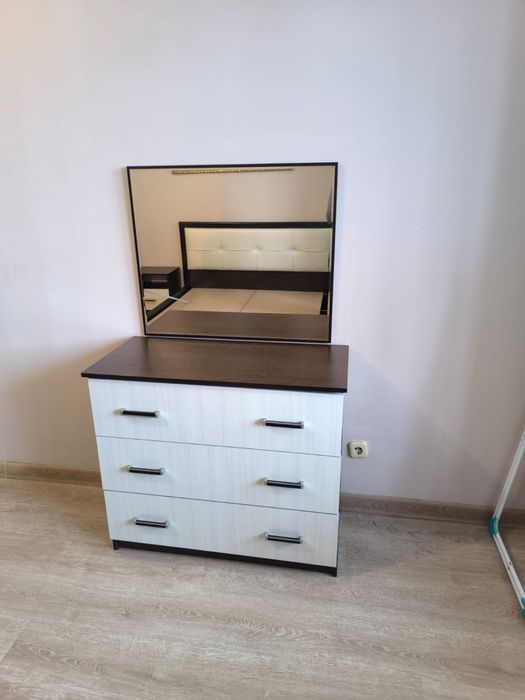 Срочно продам спальный гарнитур