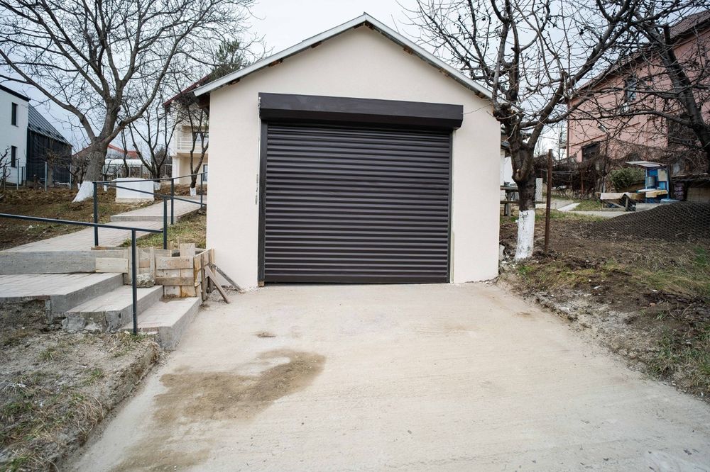 PF vand (schimb cu apartament + diferenta)vila individuala P+1+M , 1000 mp teren,VISAN