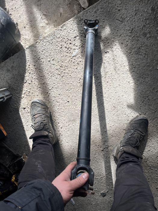 Преден кардан бмв/bmw f10 f11 m550d n57d30 бмв преден кардан ф10 530d