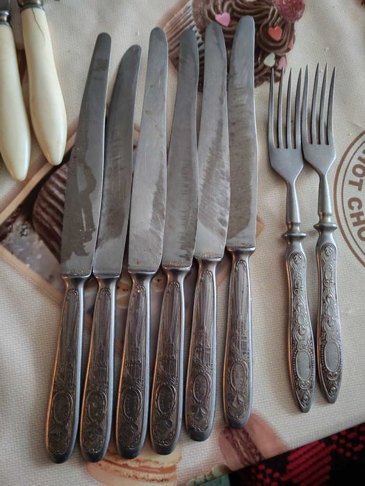 Продам вилки и ножи