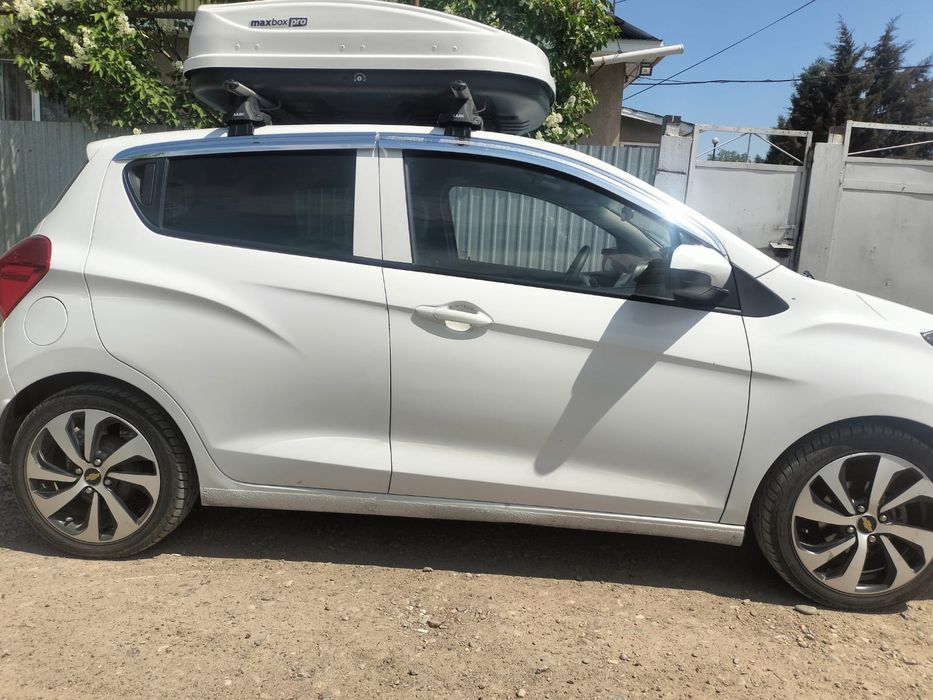 Автомобиль продам.