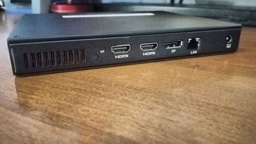 Мини (booksize) компютър, Giada D68, i5