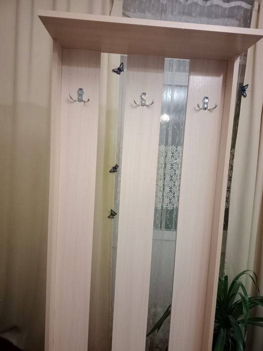 Продам прихожую б/у