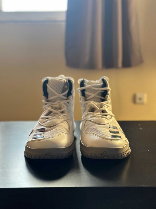 Баскетболни кецове  Адидас