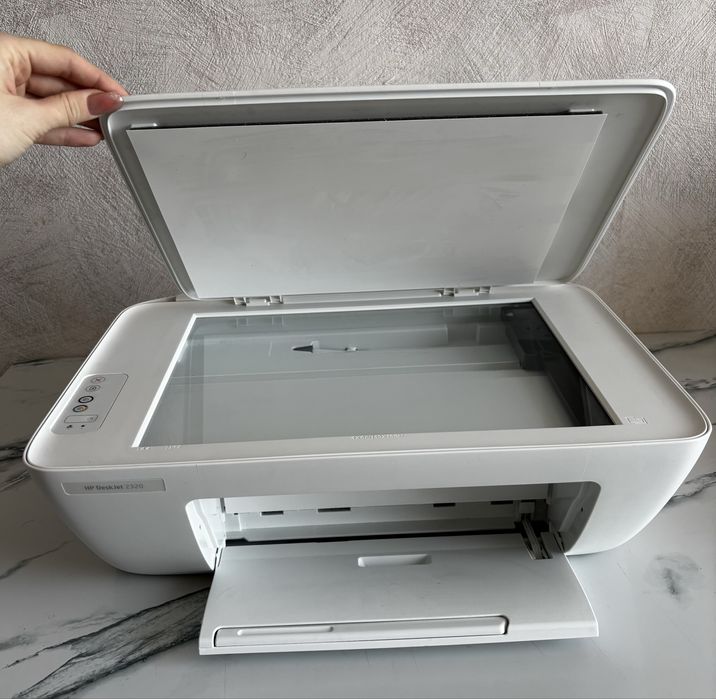 Принтер HP DeskJet 2320