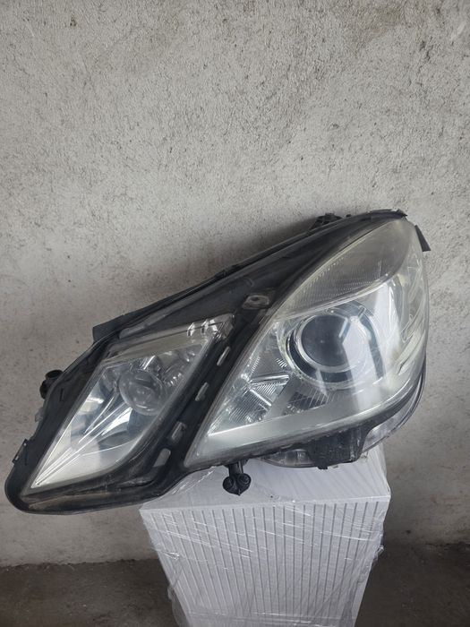 Ляв Фар Mercedes E-Class W212  09/11г