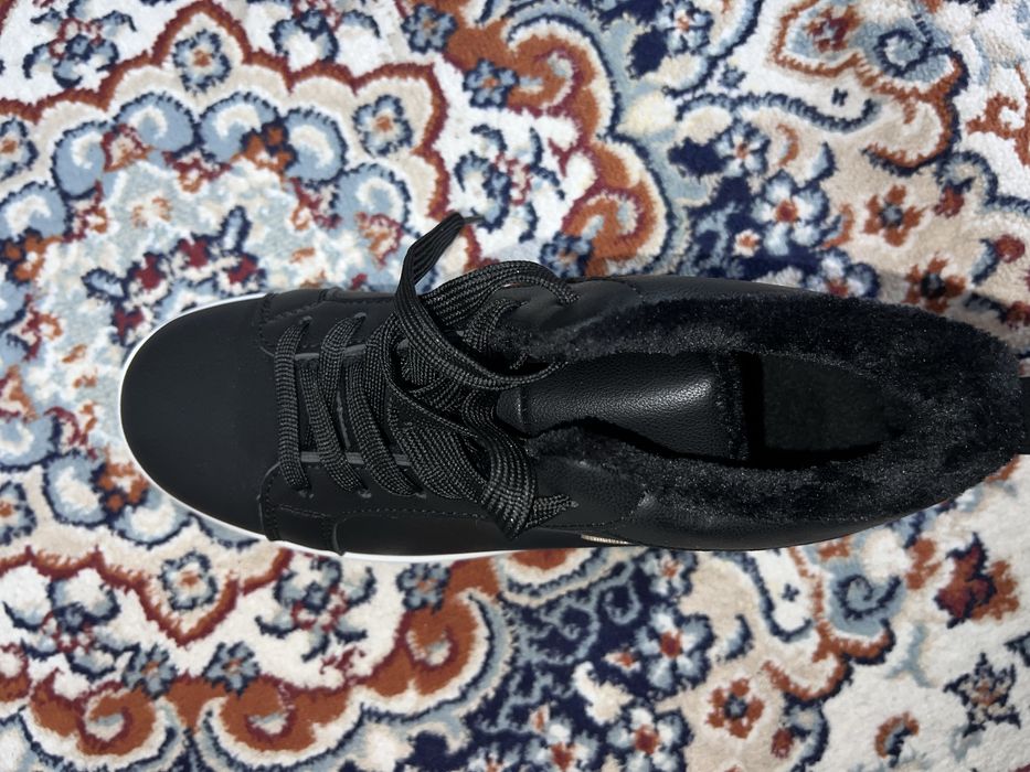 Кроссовки зимние