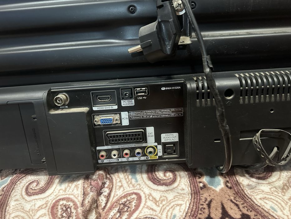 Телевизор самсунг в хорошем состояний