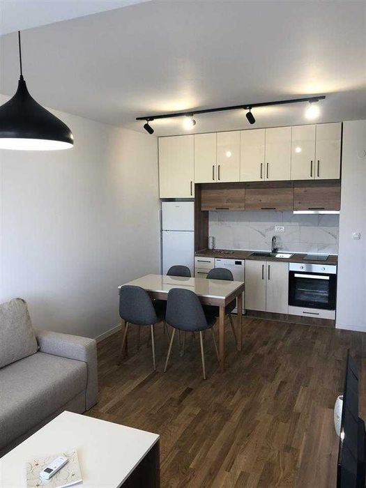 Дава се под наем Двустаен апартамент в Пловдив, Гагарин - 69 кв.м за 260.1 € - Снимка #1