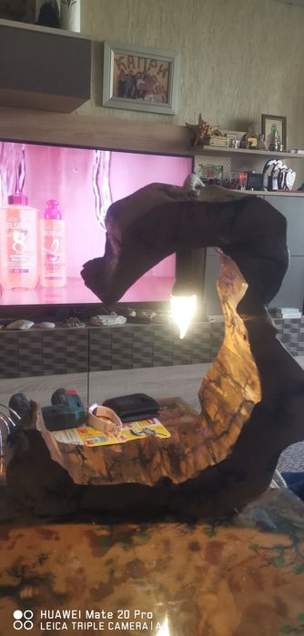 Лампа от орех ръчна изработка