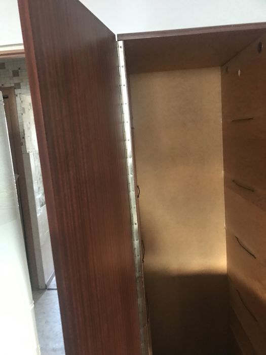 Продам шифоньер 3-хдверный