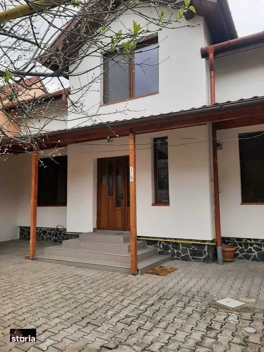 Casa de inchiriat pentru birouri sau pentru locuit zona centrala - Zal