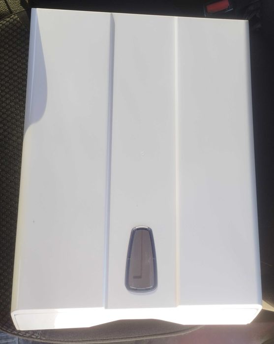 Dispenser prosoape hartie