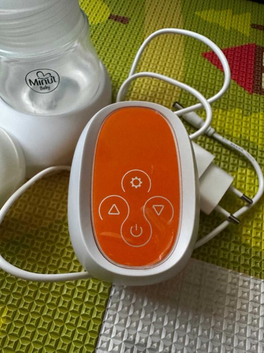 Pompa san electrica Minut Baby cu biberon, acumulator si cablu USB
