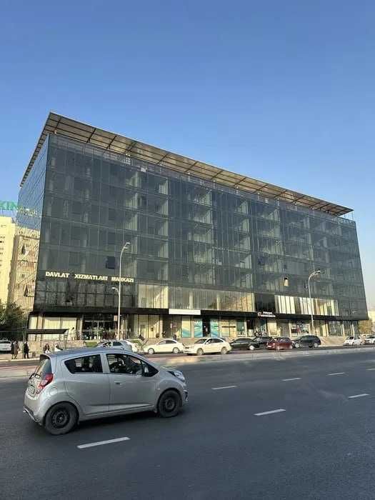 СОТИЛАДИ – КЕНГ ВА ҚУЛАЙ ТИЖОРИЙ ЖОЙ  Майдон: 294 м²  Қават: 3-этaж