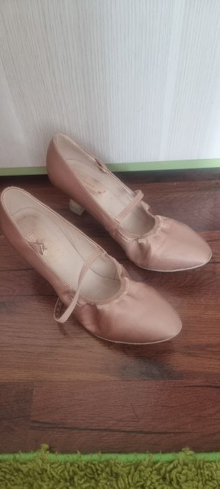 Туфли для танцев