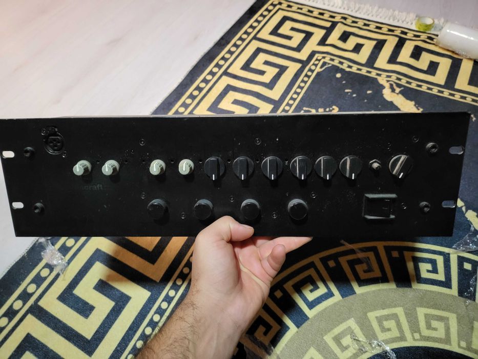 Продавам стъпало доста здрава тежи около 14.15кг