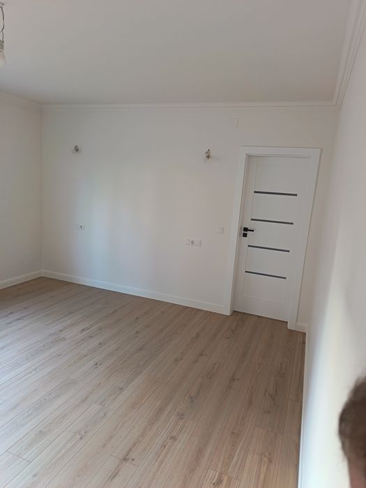 Apartament la casa