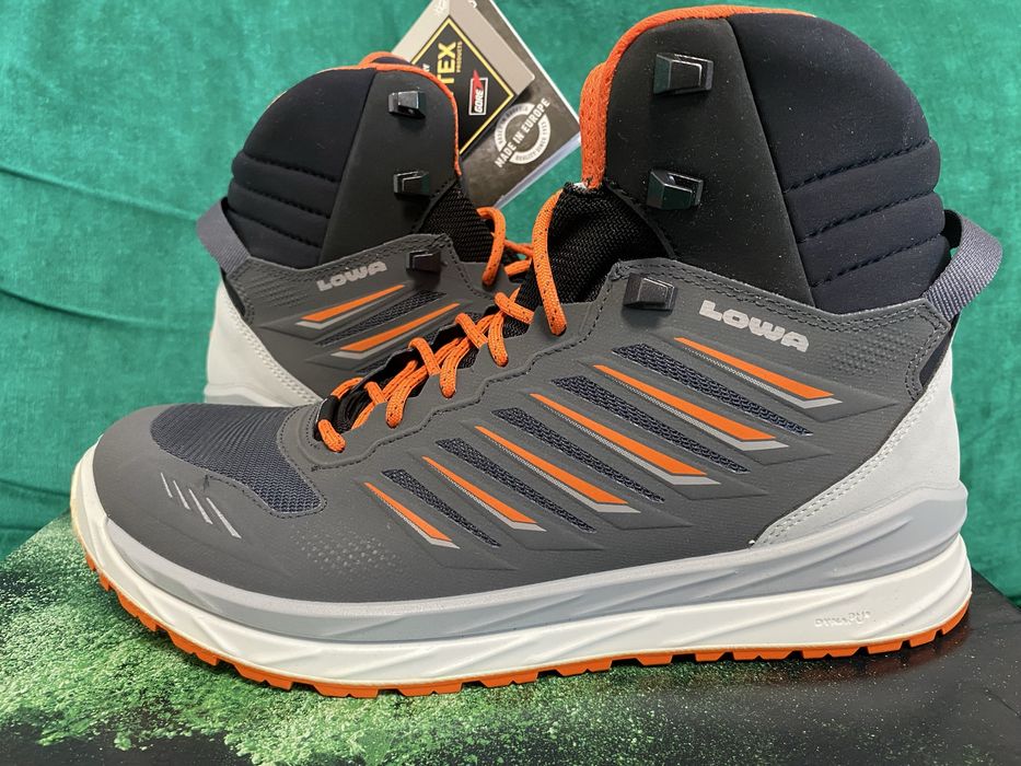Ghete Lowa Axos GTX marimea 42