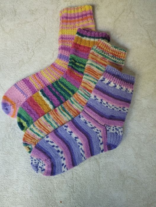 Теплые носки ручной работы