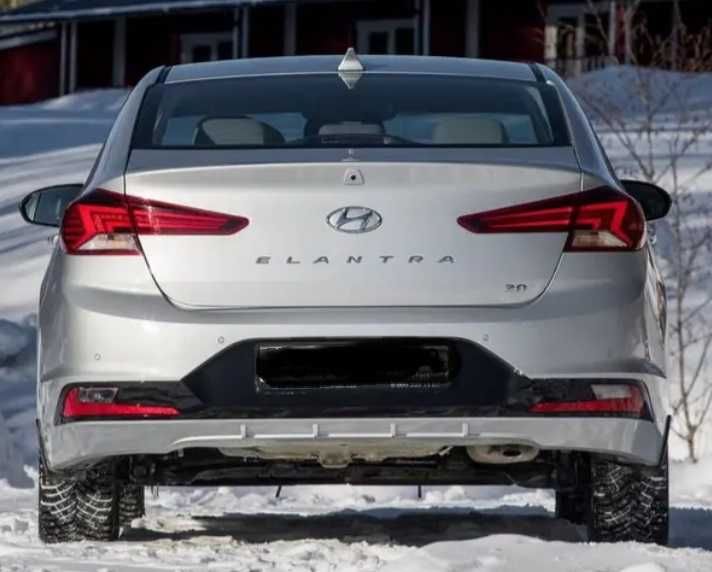 Hyundai Elantra AT 2.0