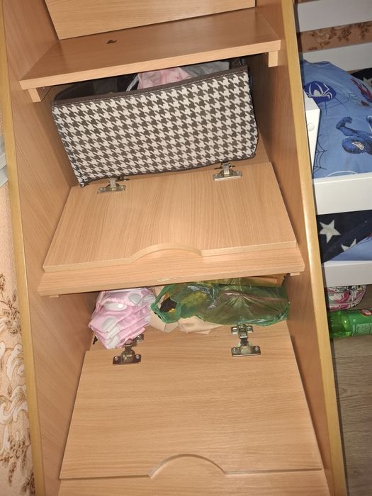 Продам кровать чердак.