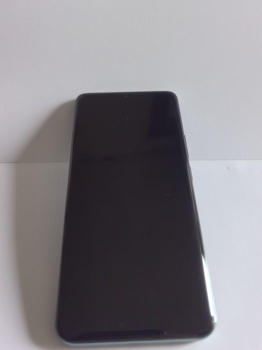 Продавам Honor 90 5G – 200MP Камера / 512GB / Като нов!