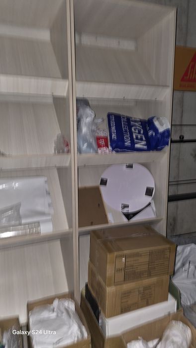 Продам стеллажи 2 шт.