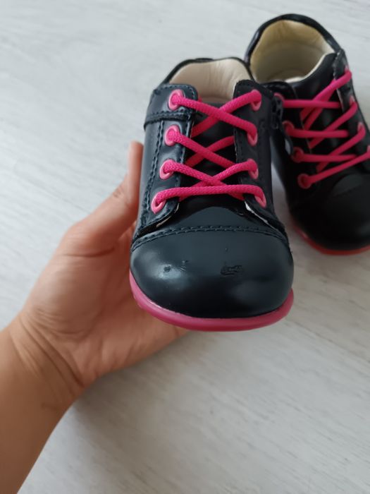 Нови детски обувки/маратонки за момиче, номер 19