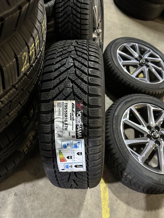 Jante NOI Originale Toyota 16 Yaris, Prius, Prius +,Avensis, etc