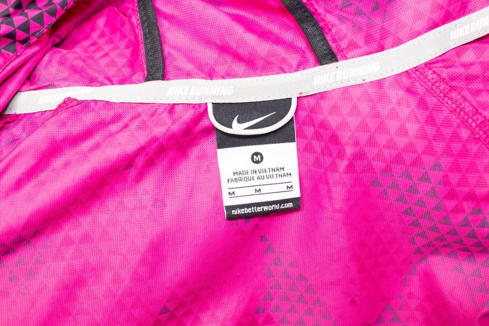 Nike оригинално дамско яке цикламено флорално тип ветровка М