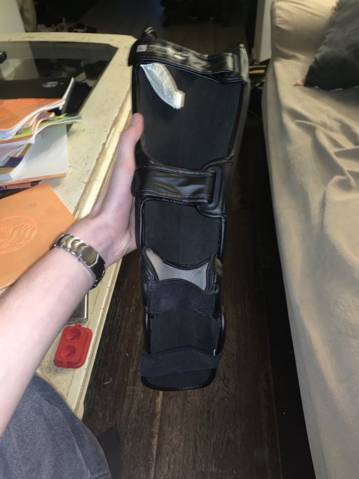 Tibiere kickbox marimea L NEGOCIABIL