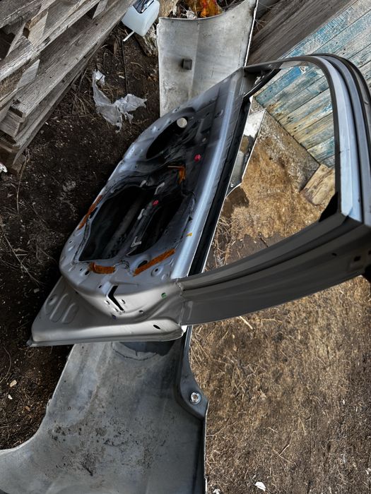 продам дверь на камри 40/45