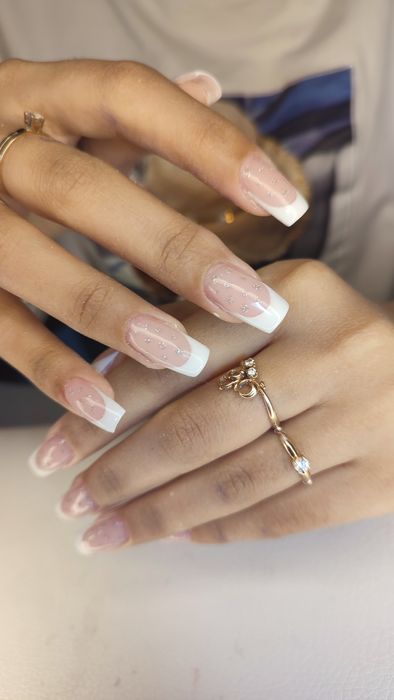 Маникюр, педикюр.Укрерление. Наращивание ногтей .