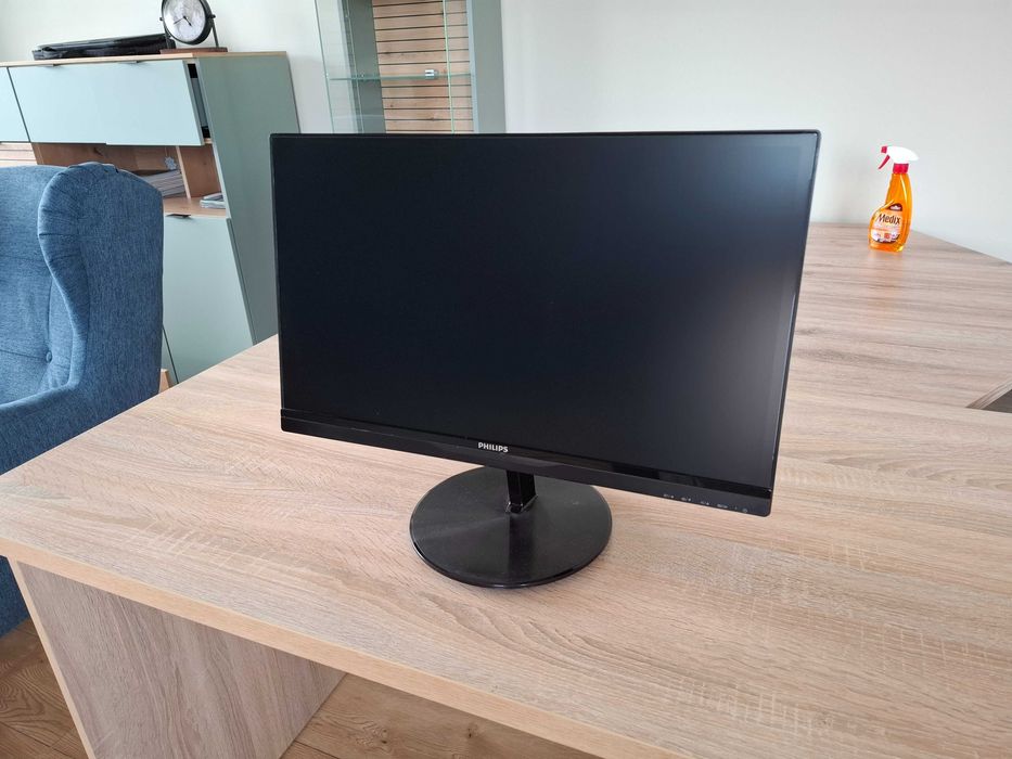 Монитор Philips LCD 224E5QSB