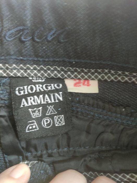 Продам брюки на мальчика