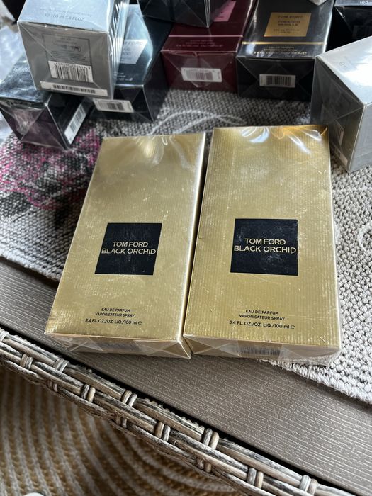 Продавам парфюмите си