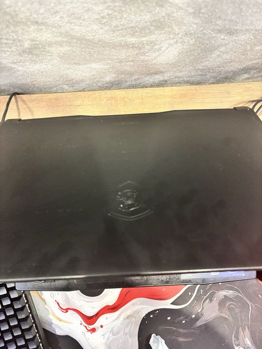 Лаптоп MSI katana 15 b13vek