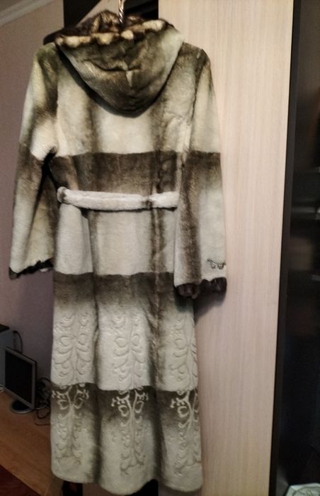 Продам очень теплую шубу бобёр