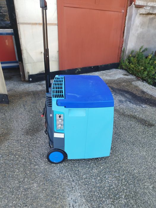 Хладилник 12v /220v / газ