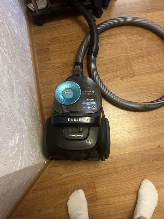 Продам пылесос Филипс