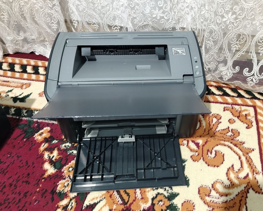 Canon 2900 printer sotiladi