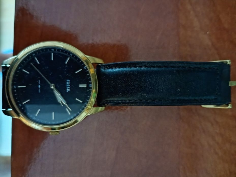 Ceas Fossil,utilizat,an 2023.