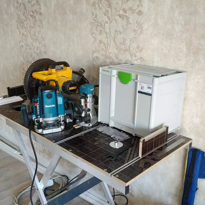 Профессиональная установка дверей.