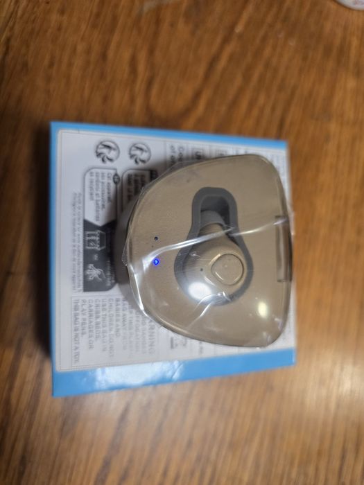 Cască auditivă wireless + dock încărcare | discretă, ușor de folosit