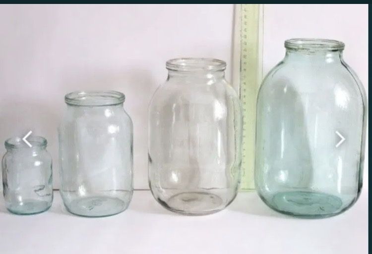 Продам банки стеклянные 2х,3х,1 литровые