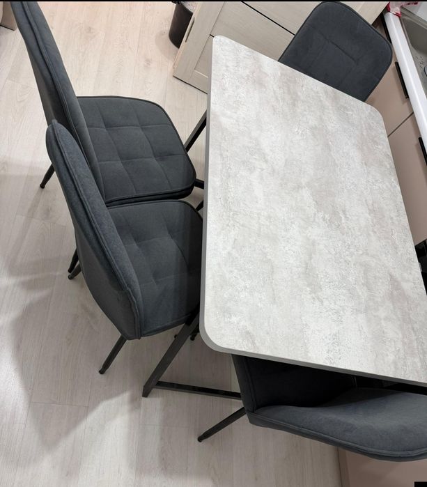 Стол стулья в комплекте