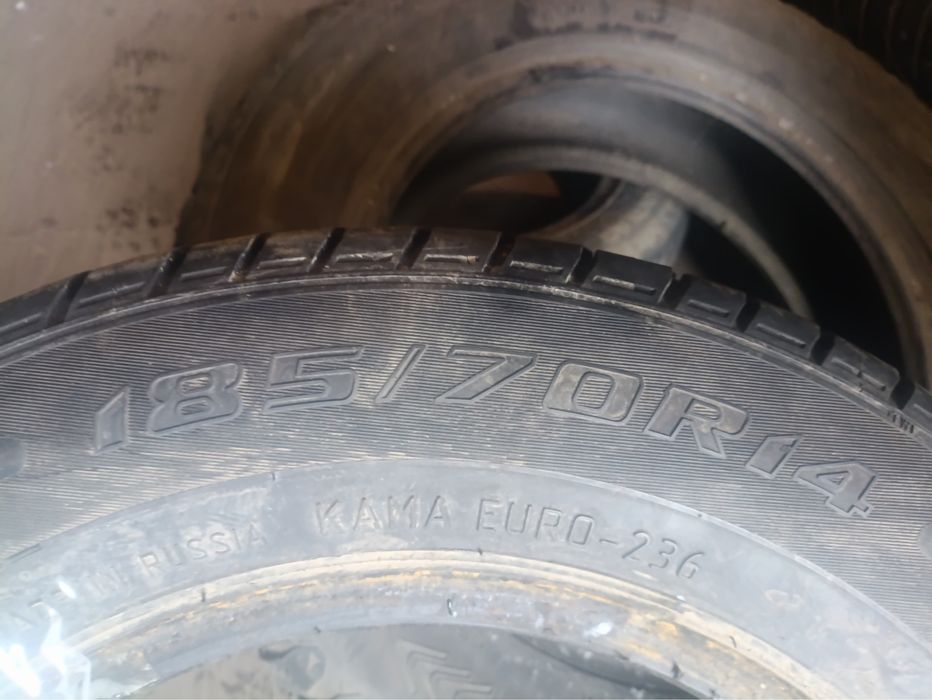 Шина на 14. 185/70 камаевро