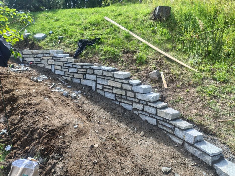 Finisaje interioare și exterioare