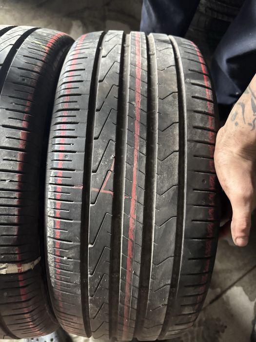 235 45 18 hankook vara
